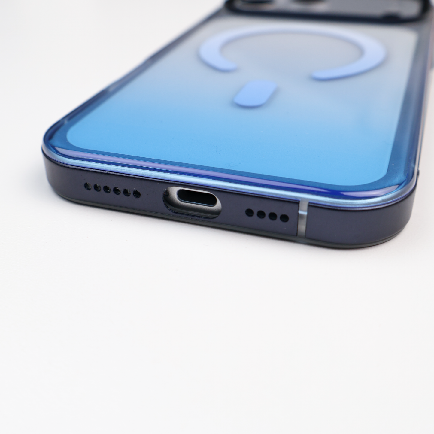 HECI Transparent Case – iPhone 17 Pro Max