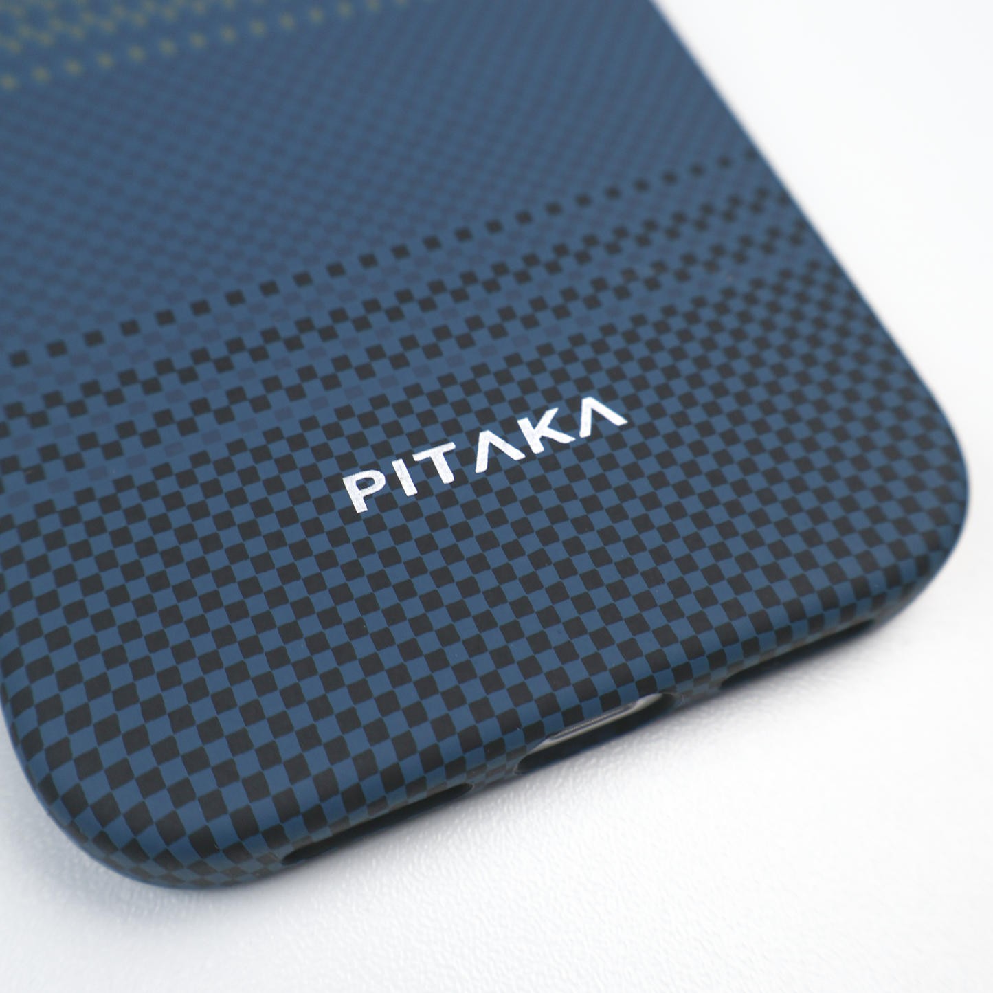 PITAKA Tactile Woven Case for iPhone 17 pro Max