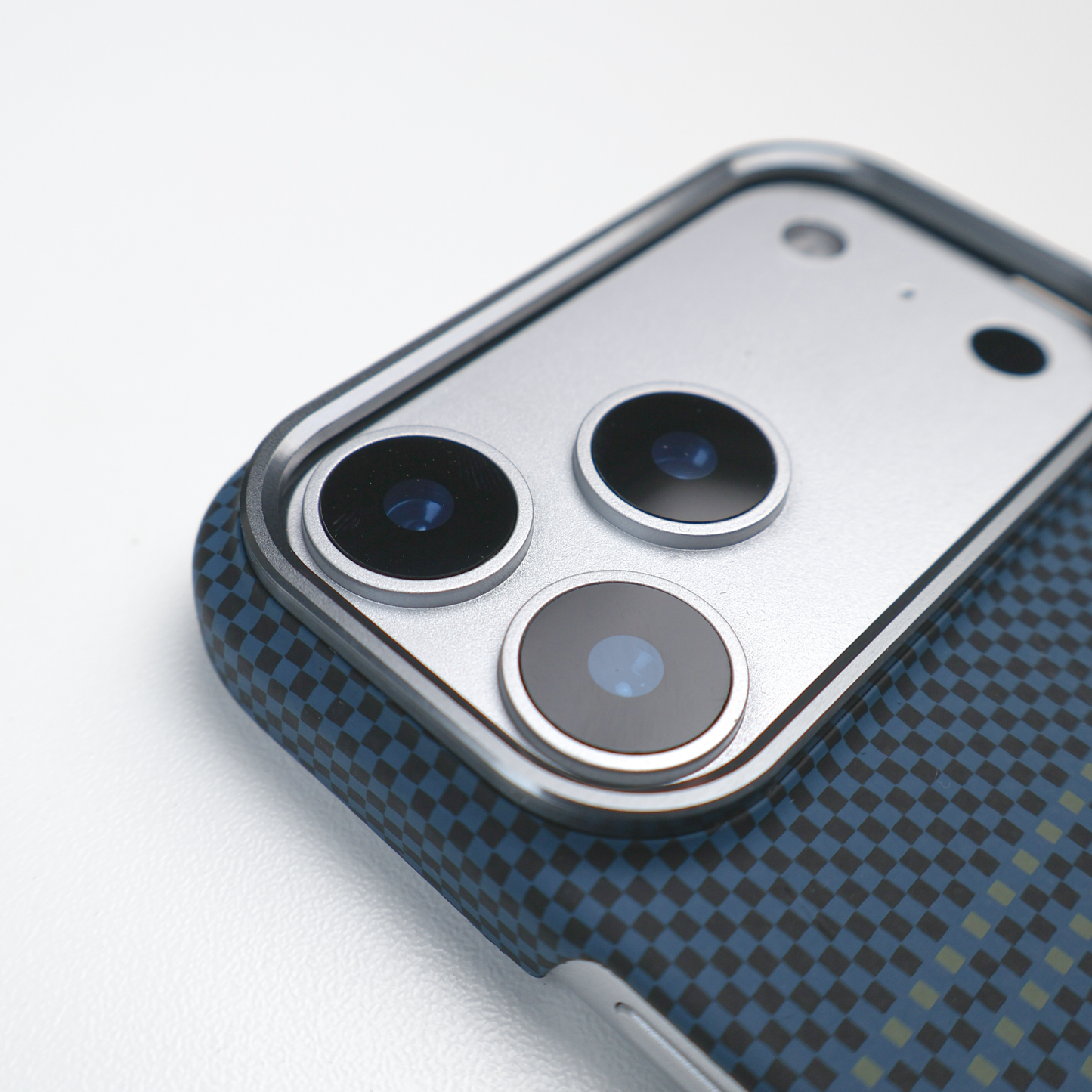 PITAKA Tactile Woven Case for iPhone 17 pro Max