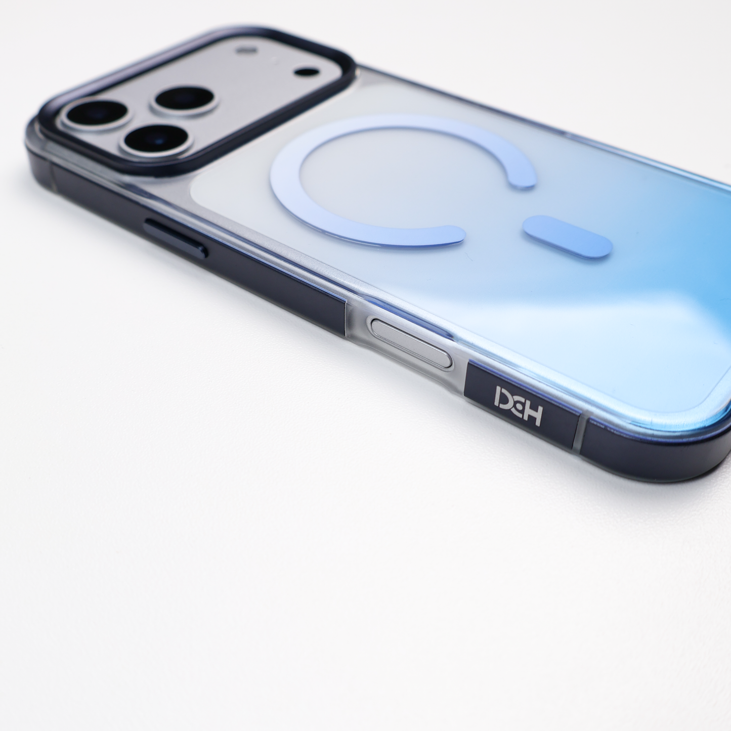 HECI Transparent Case – iPhone 17 Pro Max